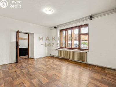 Sale family house Kostelec nad Labem, nám. Pod Martinem 392 č. 9
