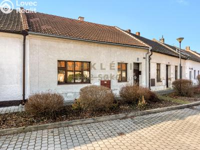 Sale family house Kostelec nad Labem, nám. Pod Martinem 392 č. 22