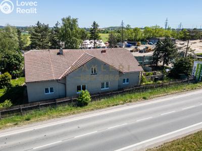 Продаж багатогенного будинку Tuchlovice č. 36