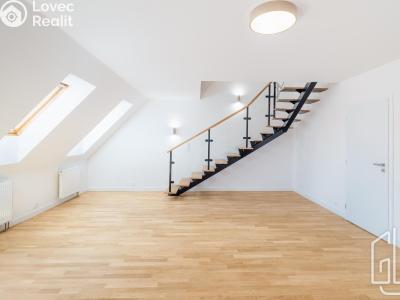 Sale apartment 3+1 Praha, Lublaňská č. 3