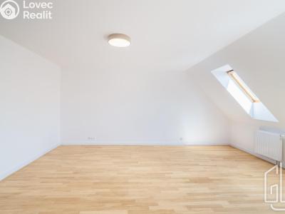 Sale apartment 3+1 Praha, Lublaňská č. 7