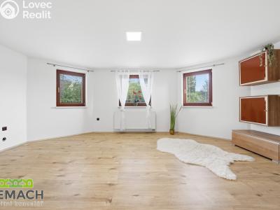 Продаж сімейного будинку Domanín č. 4