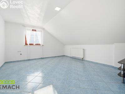 Продаж сімейного будинку Domanín č. 13