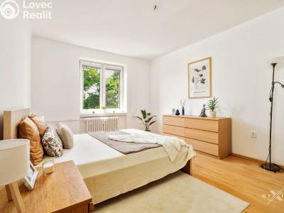 Sale apartment 2+1 Praha, Poděbradská č. 5