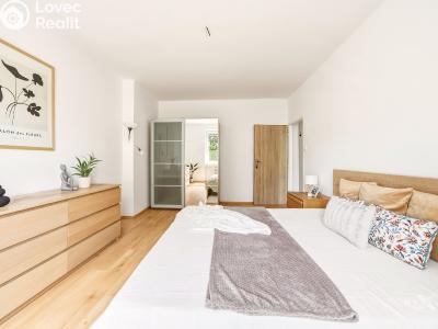 Sale apartment 2+1 Praha, Poděbradská č. 6