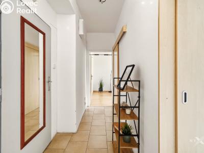Sale apartment 2+1 Praha, Poděbradská č. 9