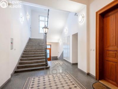 Sale apartment 3+1 Praha, Mělnická č. 14