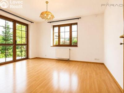 Rent villa Praha, Druhého odboje č. 6