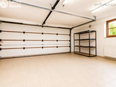 Rent villa Praha, Druhého odboje č. 9