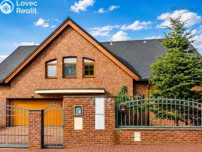 Rent villa Praha, Druhého odboje č. 13