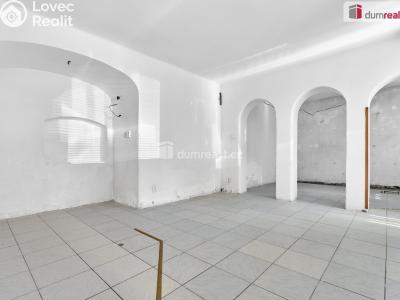 Продаж готелі Bečov nad Teplou, nám. 5. května č. 2