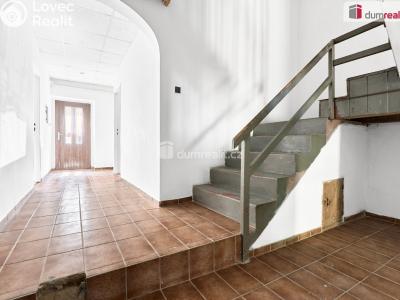 Продаж готелі Bečov nad Teplou, nám. 5. května č. 4