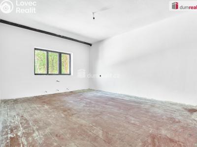 Продаж готелі Bečov nad Teplou, nám. 5. května č. 6