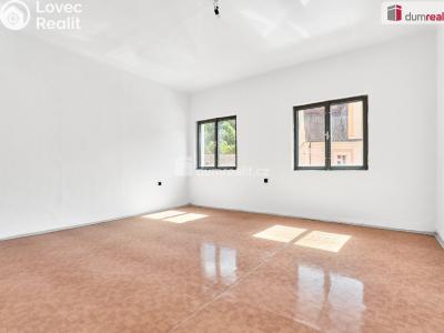 Продаж готелі Bečov nad Teplou, nám. 5. května č. 10