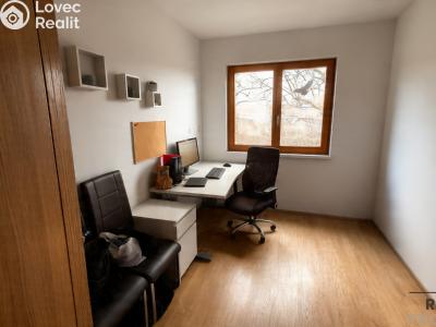 Prodej rodinného domu Jesenice, Hlavní č. 10