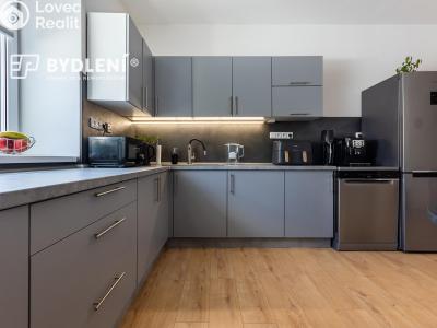 Продаж сімейного будинку Proboštov, Zemská 533 č. 1